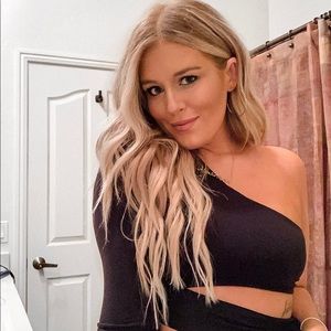 Meet your Posher, Alexandria